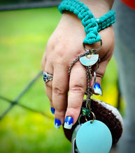 Load image into Gallery viewer, Teal Fan Wristlet Lanyard
